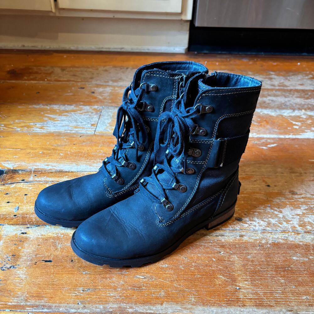 Sorel Women’s Emelie Conquest Combat Boots, Black Leather, Waterproof, US 7